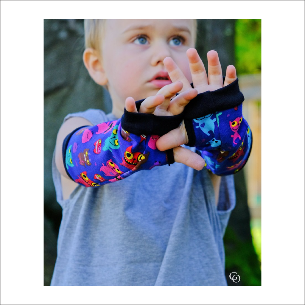 Lilliwaup Arm Warmers | Baby to Adult Sizes 12M - 6XL | Beginner Level Sewing Pattern